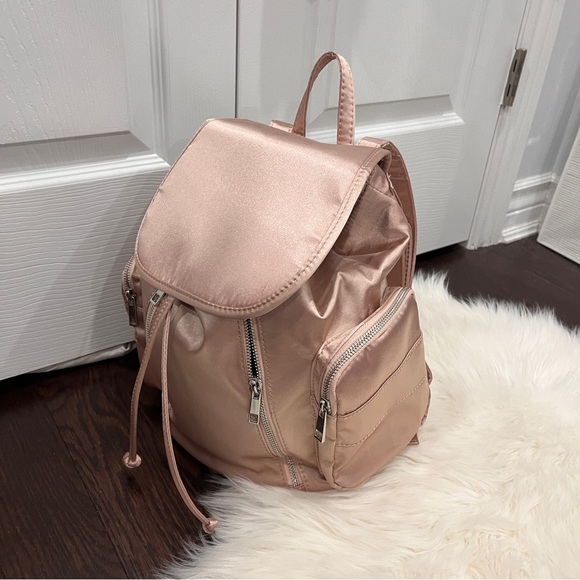 Harlow | Backpack - Picture 2 of 8